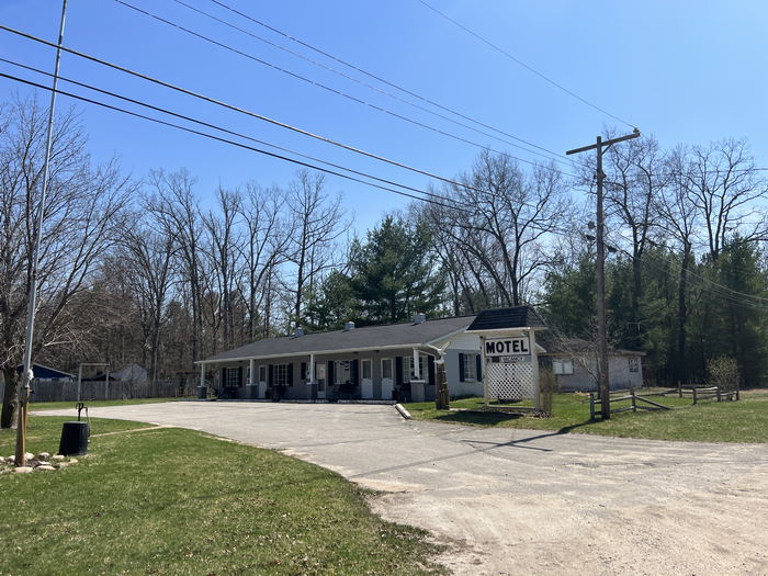 Skidway Lake Motel - April 15 2023 Photo